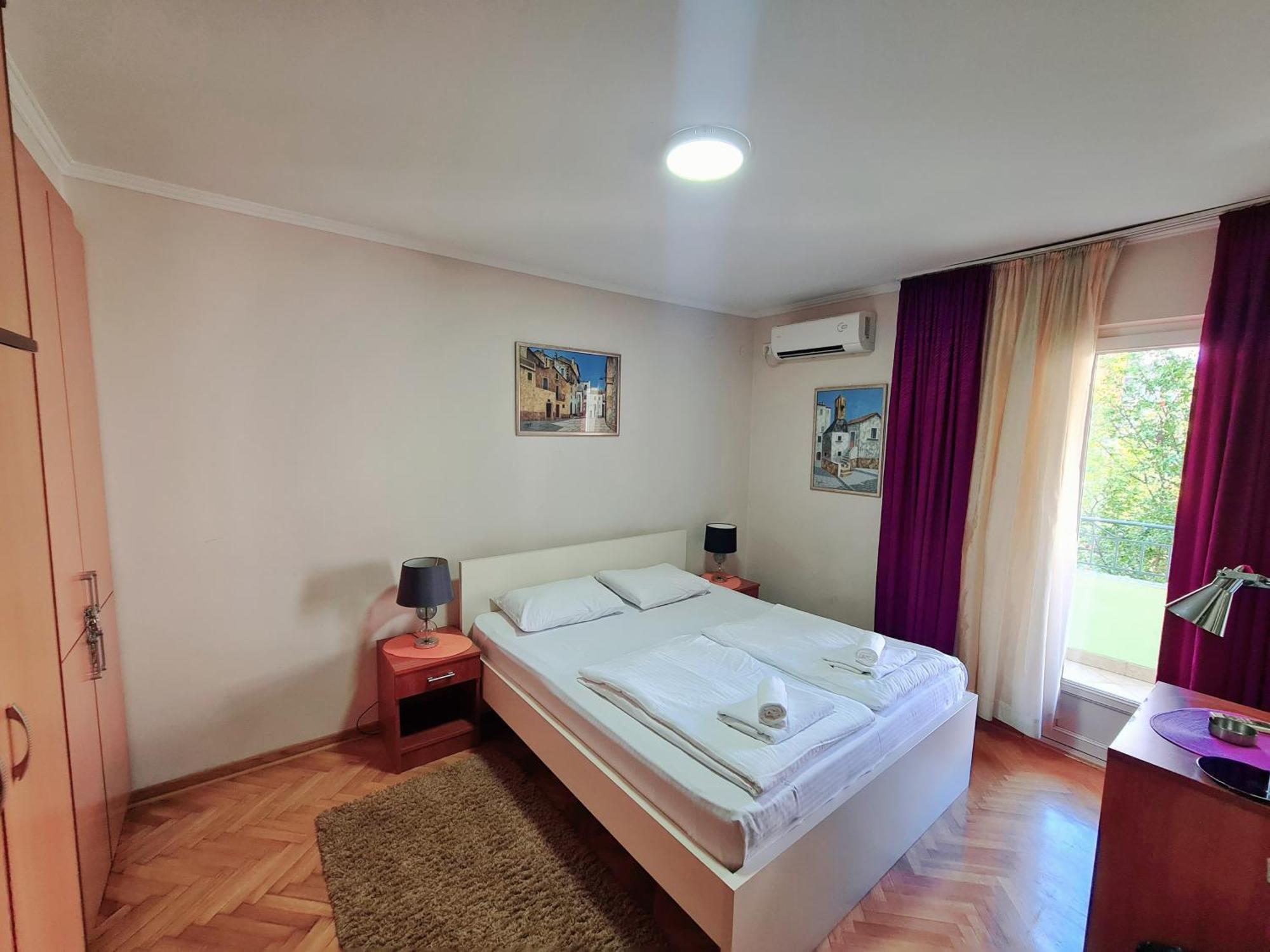 Pier Guest house *