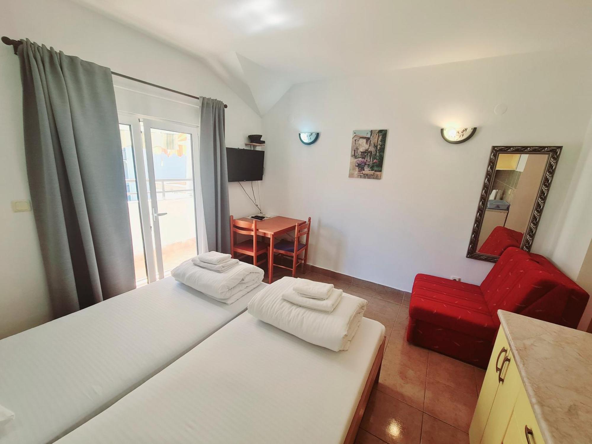 Guest house Pier Budva
